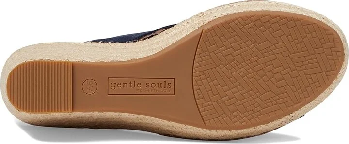 Gentle Souls by Kenneth Cole Cody Women's Shoes Navy Suede : 5.5 M, Leather - Image 3