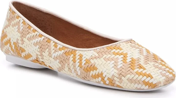 Gentle Souls by Kenneth Cole Eugene Ballet Flat