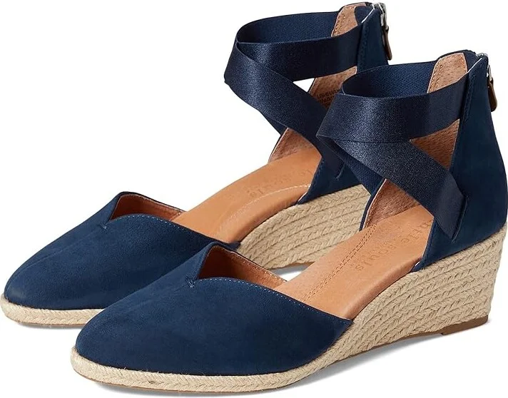 Gentle Souls by Kenneth Cole Orya Women's Shoes Navy Suede : 8 M