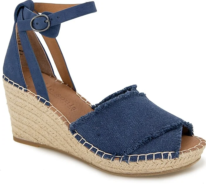 Gentle Souls by Kenneth Cole Women's Charli Ankle Strap Espadrille Wedge Sandals