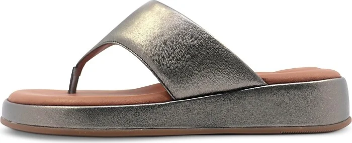 Gentle Souls by Kenneth Cole Women's Daya Sandals