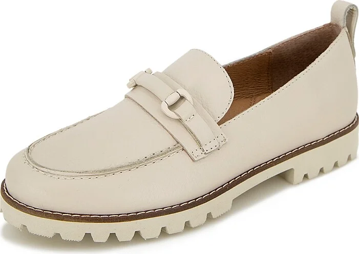 Gentle Souls by Kenneth Cole Women's Eugene Slip On Hardware Loafer Flats