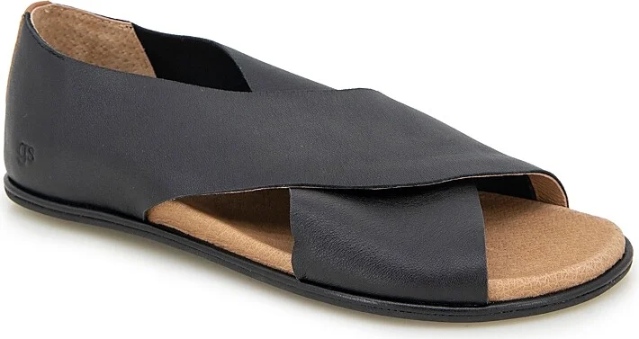 Gentle Souls by Kenneth Cole Women's Laniey Slip On Crisscross Sandals
