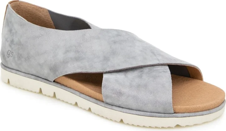 Gentle Souls by Kenneth Cole Women's Leslie Sandal