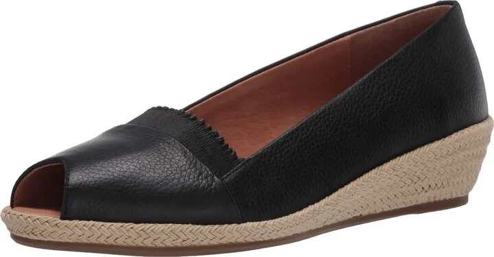 Gentle Souls by Kenneth Cole Women's Luci Ruffle A-Line Wedge Sandal