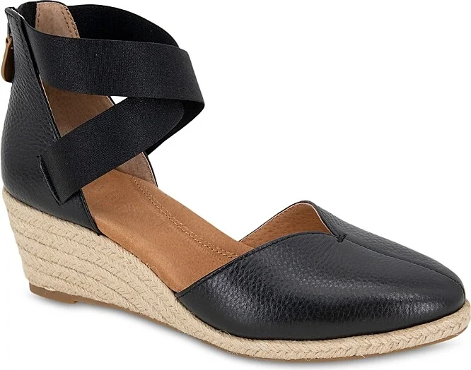 Gentle Souls by Kenneth Cole Women's Orya Ankle Strap Pumps
