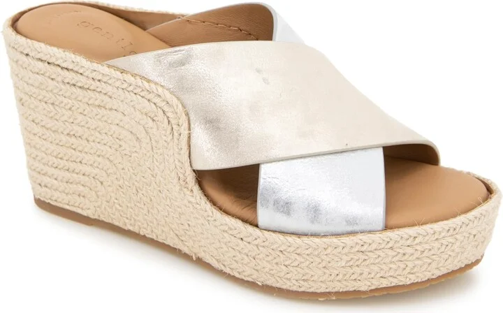 Gentle Souls by Kenneth Cole Women's Porto Wedge Sandal