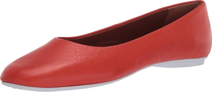 Gentle Souls by Kenneth Cole Women's Travel Ballet Flat