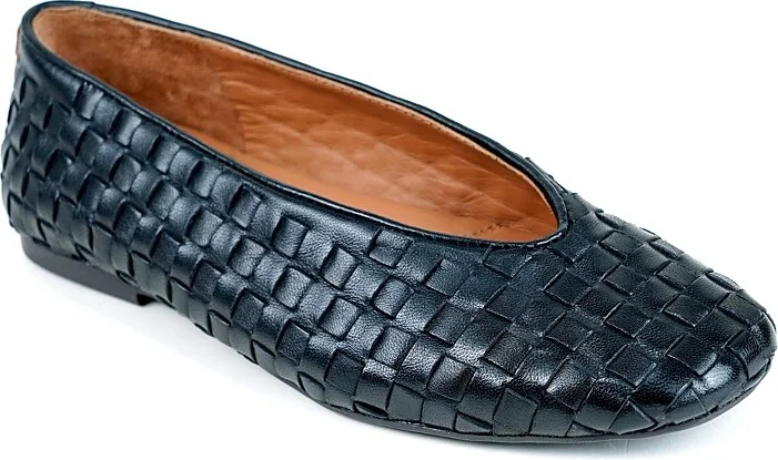 Gentle Souls by Kenneth Cole Women's Willow Woven Square Toe Flats