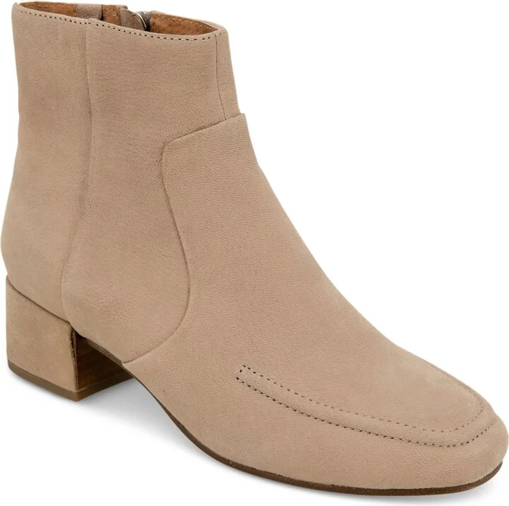Gentle Souls by Kenneth Cole Women's Women's Ella Apron Bootie Loafer Flat