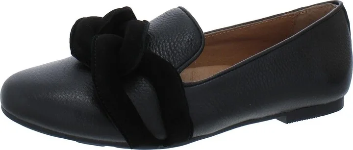 Gentle Souls by Kenneth Cole Women's Women's Eugene Chain Loafer Flat