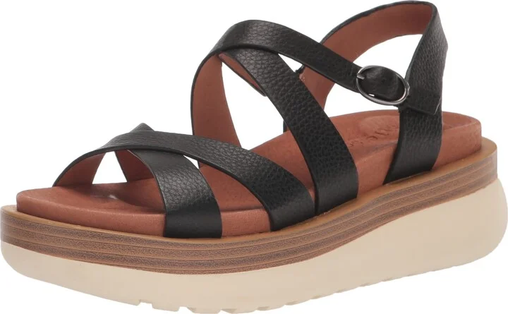 Gentle Souls by Kenneth Cole Women's Women's Rebha Flat Sandal