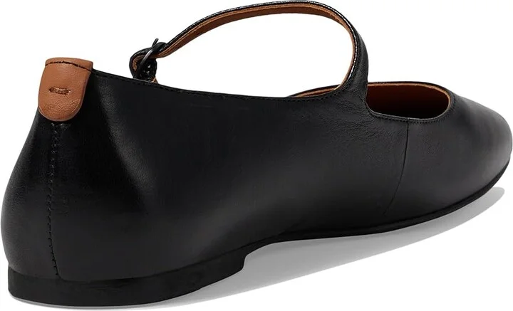 Gentle Souls by Kenneth Cole Wynona Women's Flat Shoes Black Leather : 8.5 M - Image 4