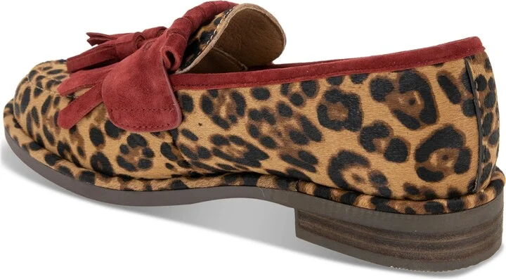 Gentle Souls Women's Cydney Tassel Loafer Flats - Image 6
