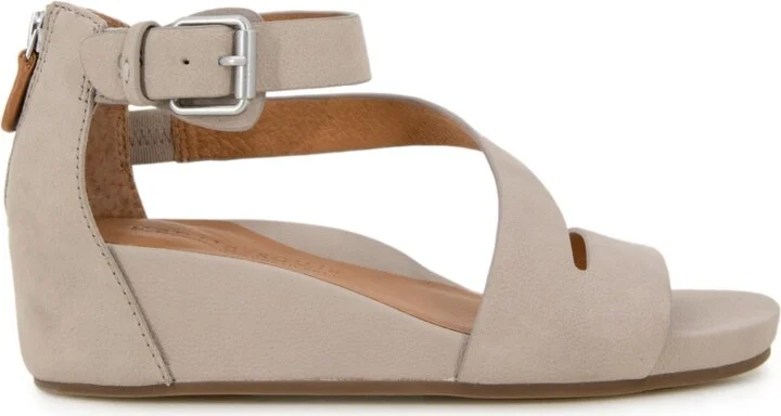 Gentle Souls Women's Gwen Platform Wedge Sandals - Image 2