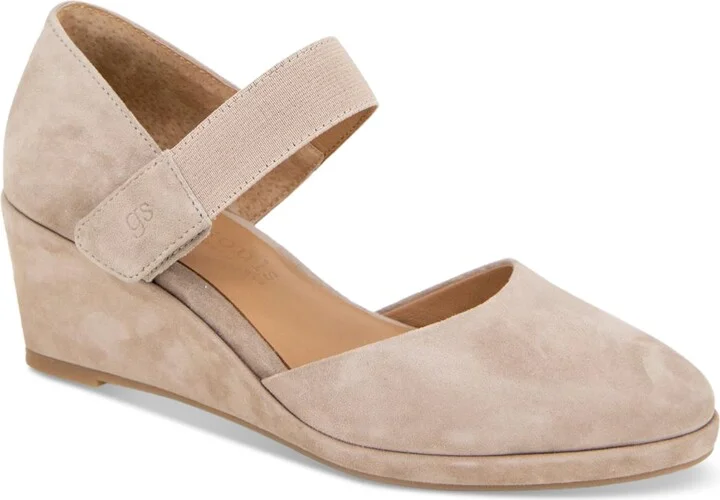 Gentle Souls Women's Oriana Wedge Pumps