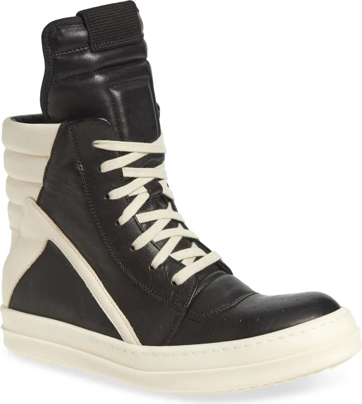 Black/ Milk/ Milk