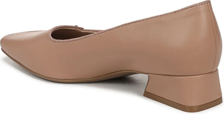 Georgia Pointed Toe Pump - Image 2