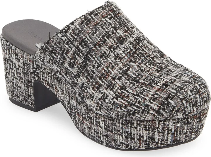 White/ Black Tweed