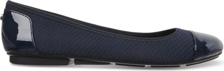 Giani Bernini Women's Taylee Memory Foam Cap Toe Ballet Flats, Created for Macy's - Image 2