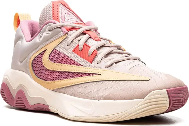 Giannis Immortality 3 "Fossil Stone/Desert Berry" sneakers - Image 2
