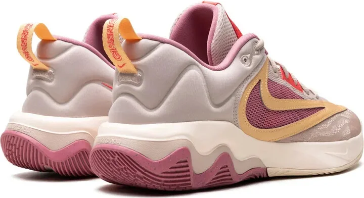 Giannis Immortality 3 "Fossil Stone/Desert Berry" sneakers - Image 3