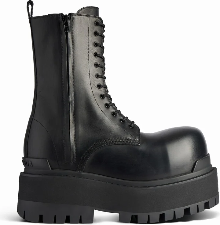 Giant Boot