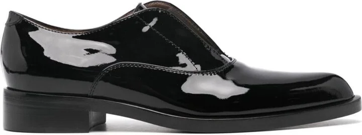 Gianvito Rossi Baxeter Lace-Up Patent Leather Shoes