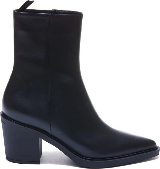 Gianvito Rossi Dylan Pointed-Toe Ankle Boots