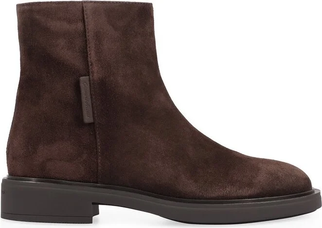 Gianvito Rossi Lexington Round Toe Ankle Boots