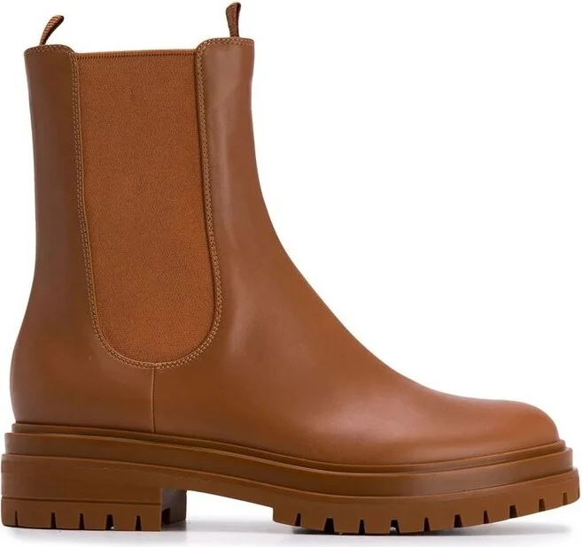 Gianvito Rossi Round-Toe Ankle Chelsea Boots