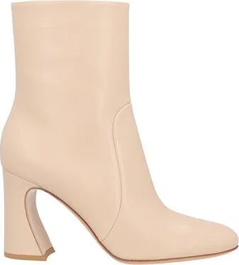 Gianvito Rossi Woman Ankle boots
