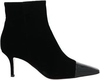 Gianvito Rossi Woman Ankle boots