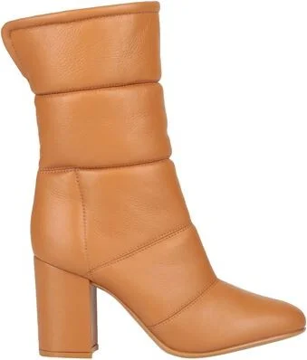Gianvito Rossi Woman Ankle boots