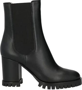 Gianvito Rossi Woman Ankle boots