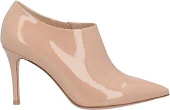 Gianvito Rossi Woman Ankle boots