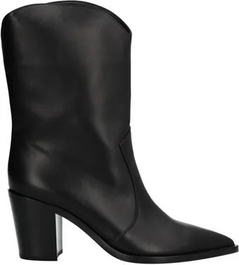 Gianvito Rossi Woman Ankle boots