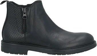 Giovanni Conti Man Ankle boots
