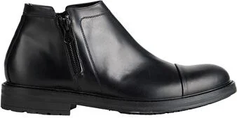 Giovanni Conti Man Ankle boots