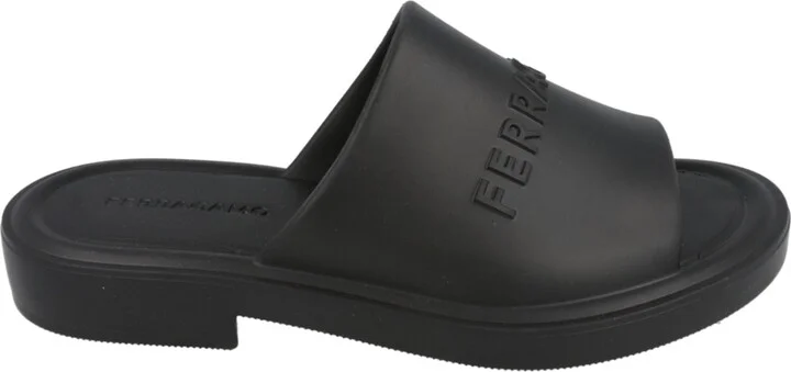 Giuneva Logo Embossed Slides