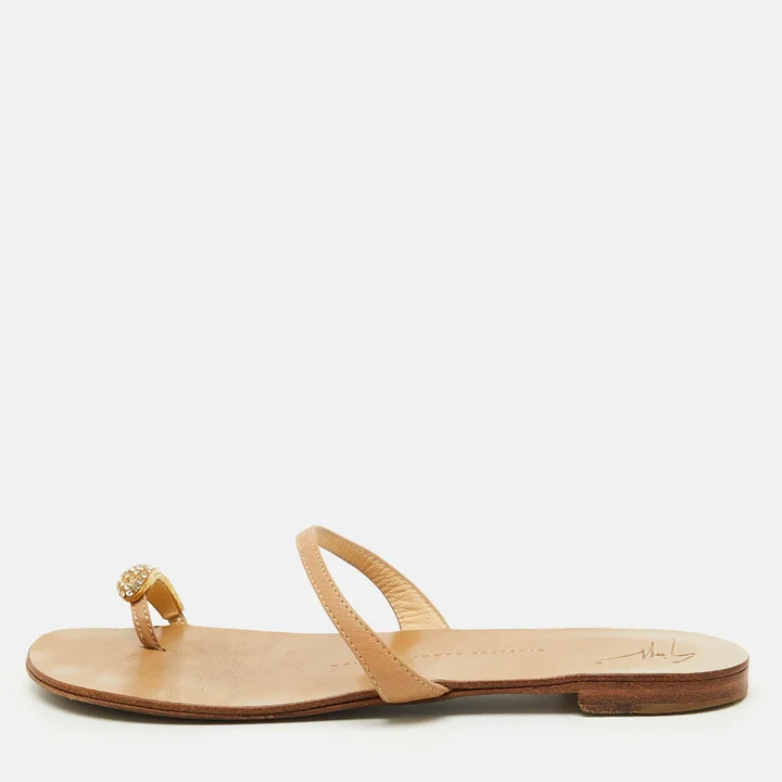 Giuseppe Zanotti Beige Leather Crystal Embellished Toe Ring Flat Sandals Size 38.5