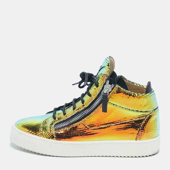 Multicolor