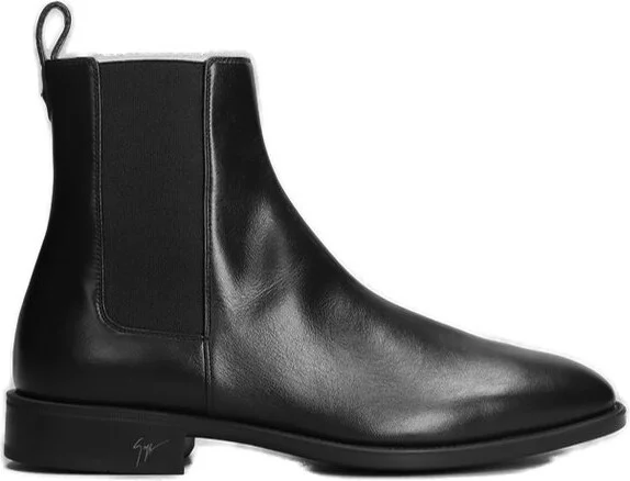 Giuseppe Zanotti Round Toe Ankle Boots