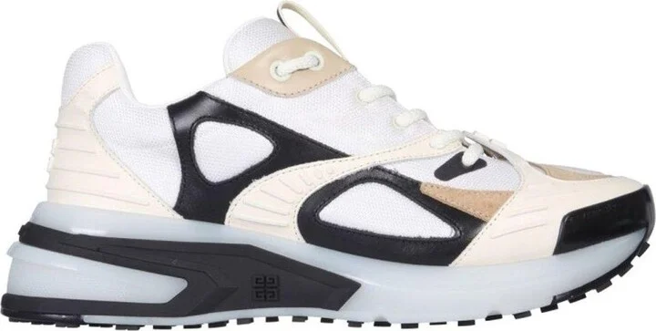 Giv 1 Lace-up Sneakers