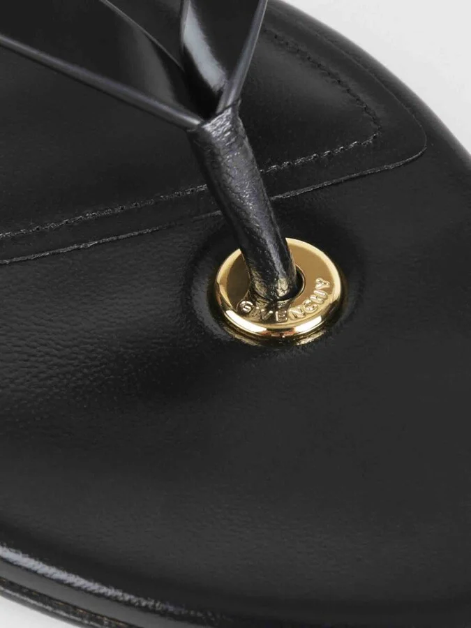 Givenchy 4G Flip Flop Sandals - Image 5
