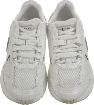 Givenchy - Image 2