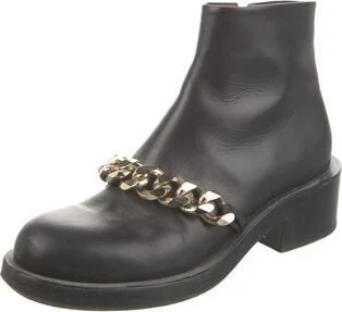 Givenchy - Image 2
