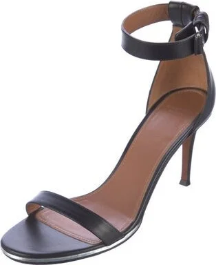 Givenchy - Image 2