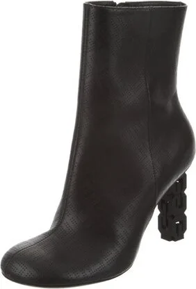 Givenchy - Image 2