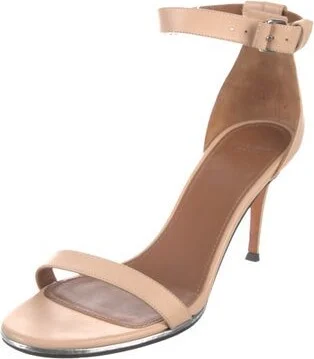 Givenchy - Image 2